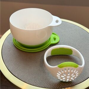 Green and White Kitchen / Food Prep Bowl with Lid